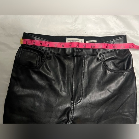 Abercrombie & Fitch Curve Love 90s Faux Leather High Rise Straight Pants 29 - Picture 10 of 14